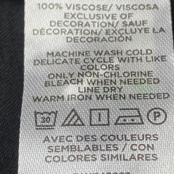 LOFT Black and White Ruffled 3/4 Sleeve Blouse NWOT - Picture 7 of 7